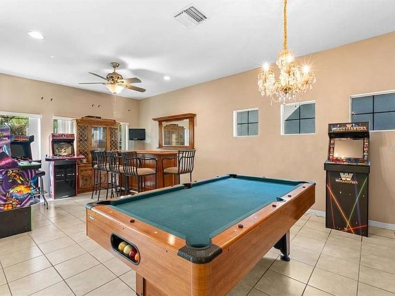 5th image of 444 YORK DALE DRIVE