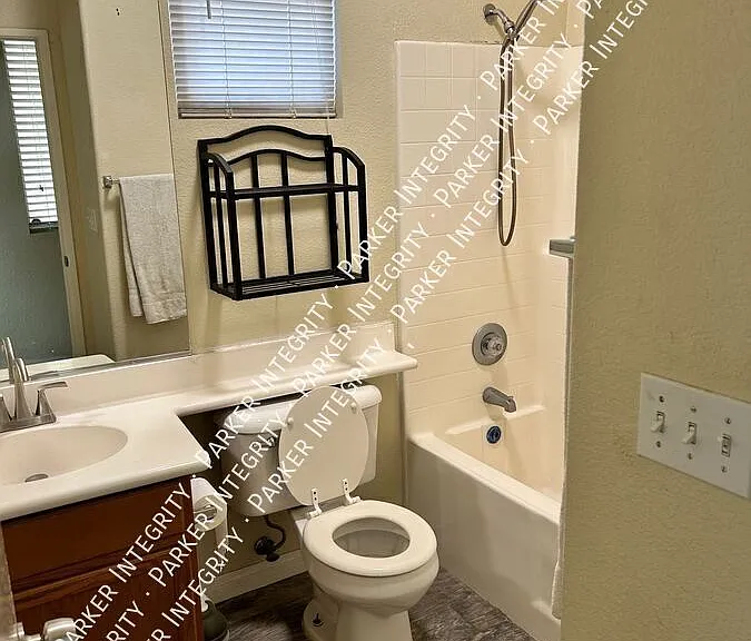 17676 View Mount Ct — Photo 14
