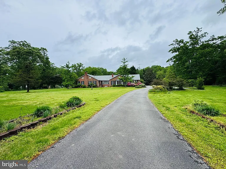 21500 Point Lookout Rd — Photo 4