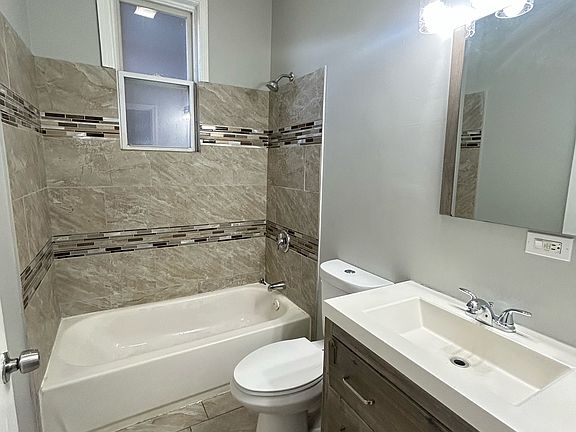 5th image of 9016 S Houston Ave #1
