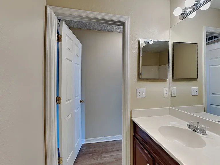 7187 Rutland Ct — Photo 16