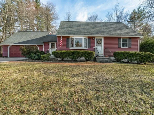 33 Ridgefield Drive, Milford, NH 03055