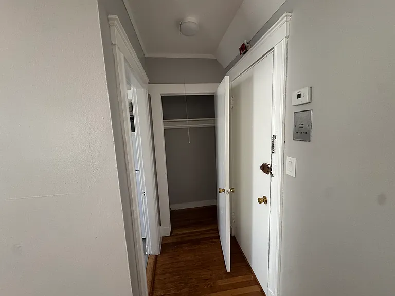 9 Gordon St #14 — Photo 4
