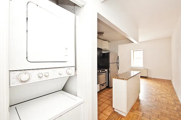 Rented by R New York | media 22