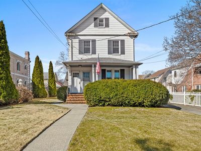 3812 220th Street, Bayside, NY, 11361