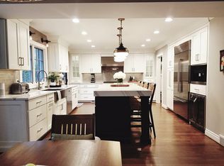 707 Waddington St, Bloomfield Hills, MI 48301