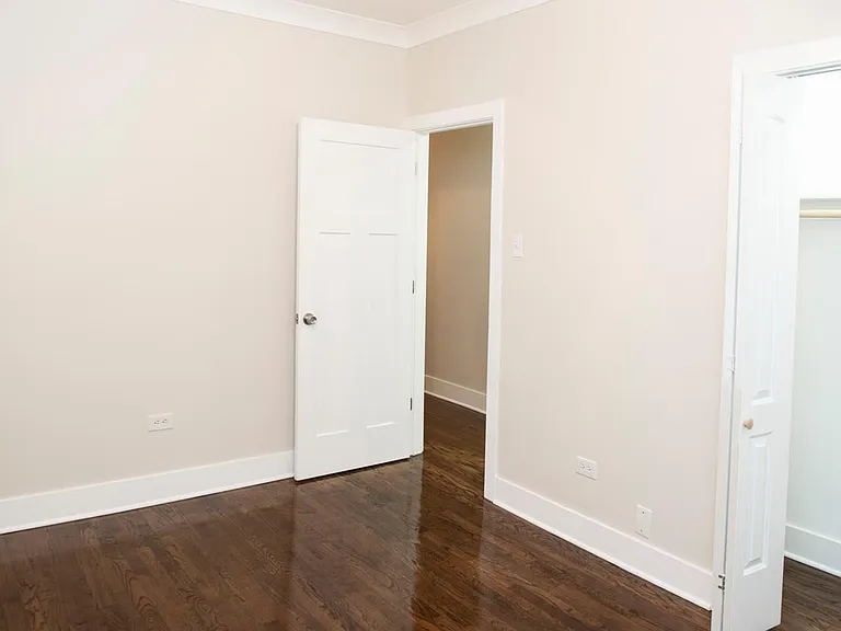 726 W Roscoe St #101S — Photo 10