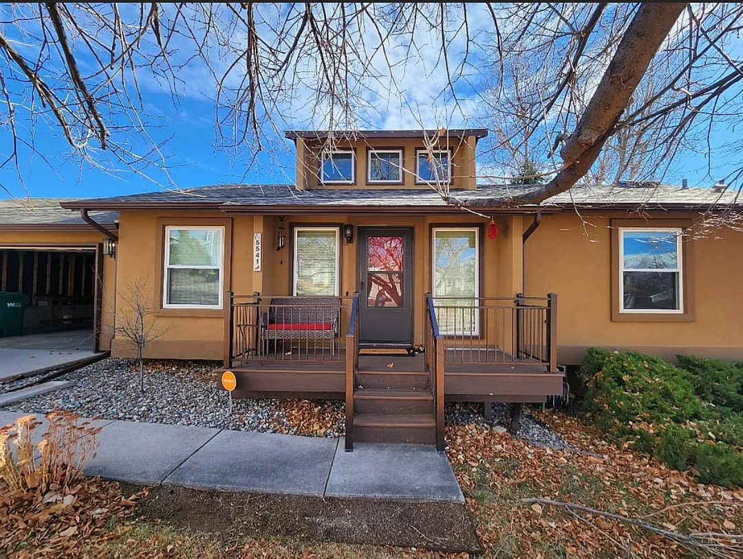3 bed, 2158 sqft, $2,600 — Photo 2