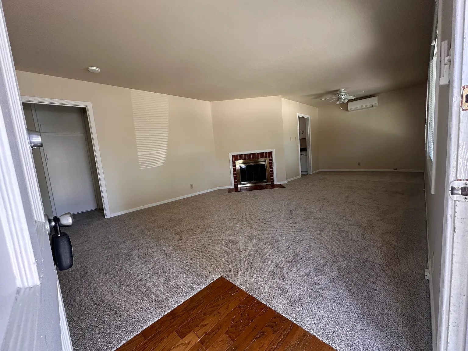 3 bed, 1.5 bath, 1424 sqft, $3,395 — Photo 2