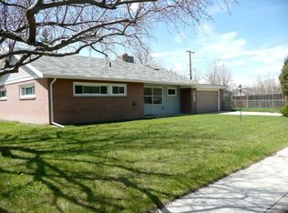 2017 Leeds Pl, Cheyenne, WY 82001