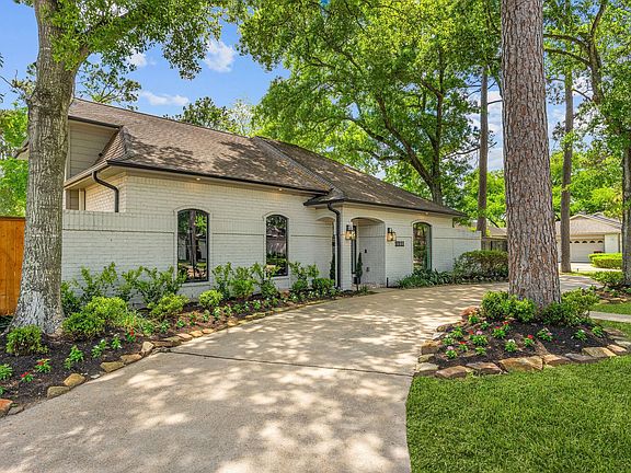 2nd image of 10111 Cedar Creek Drive