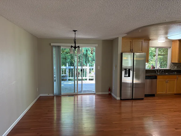 15504 SE 179th St — Photo 3