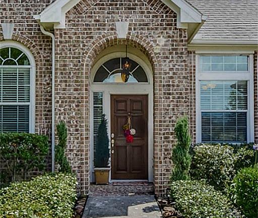 2nd image of 2257 Durazno Ct