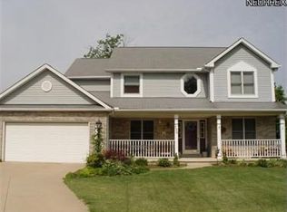 736 Flagstone Cir, Brunswick, OH 44212