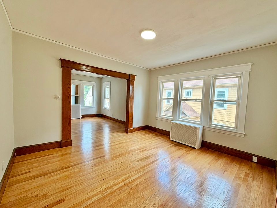 1st image of 144 Daviston St #2