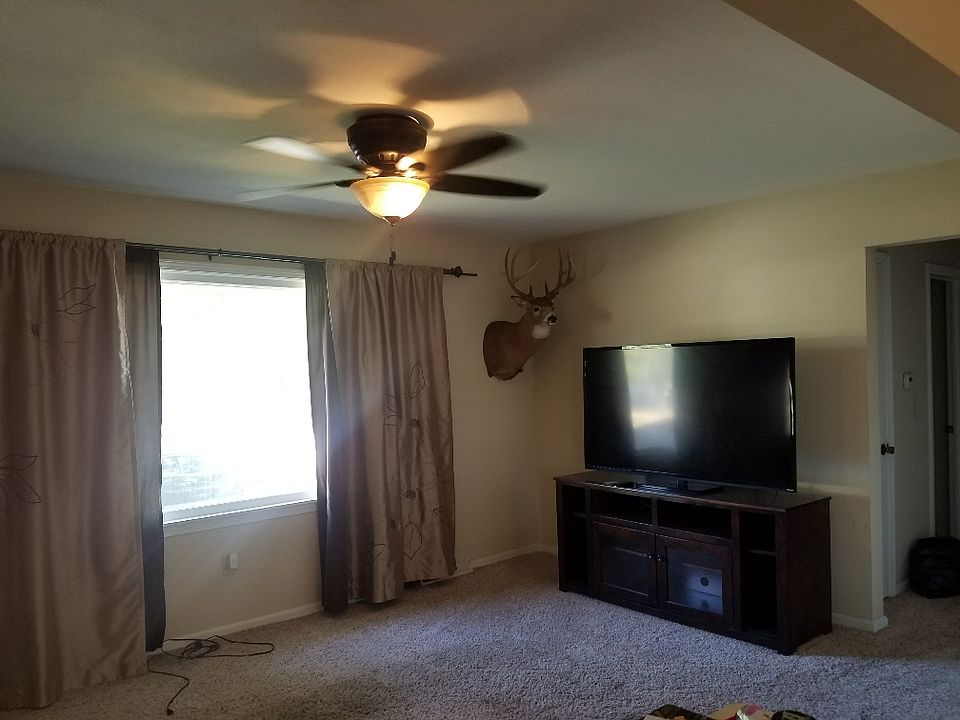 1st image of 424 Carol Dr