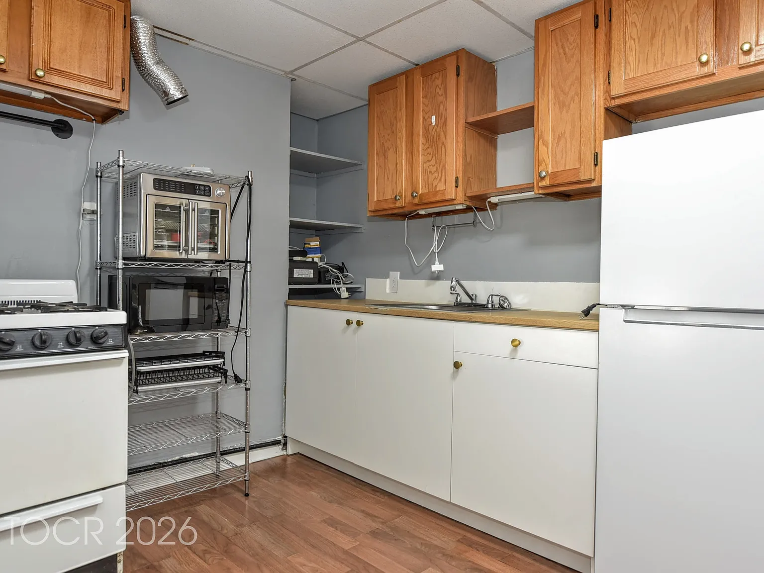 2 bed, $1,600 — Photo 3