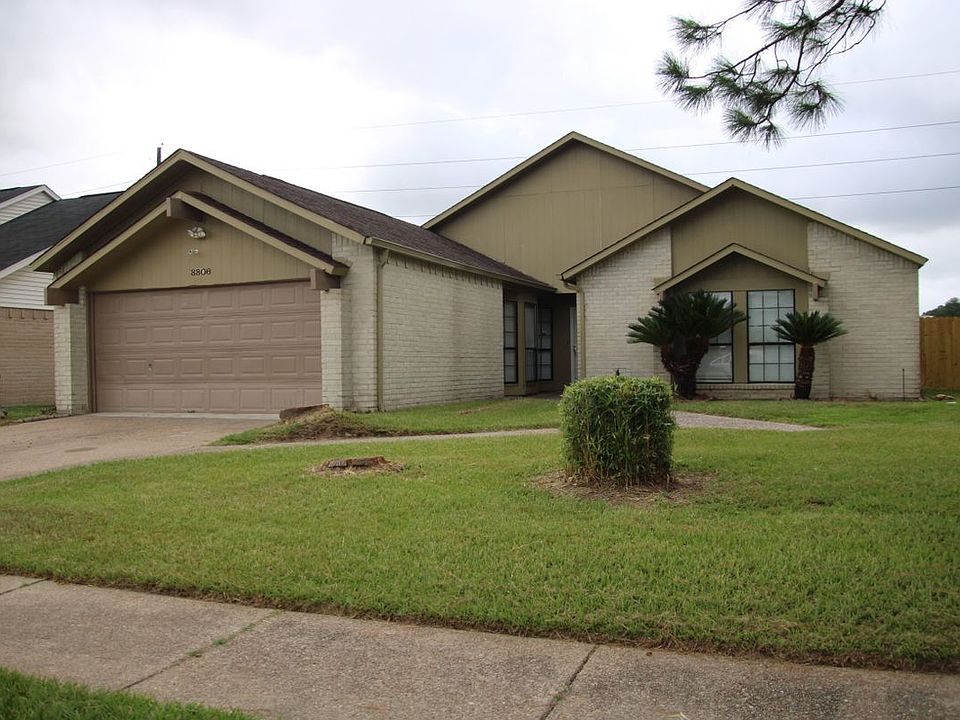 1st image of 8806 Trailridge Forest Dr
