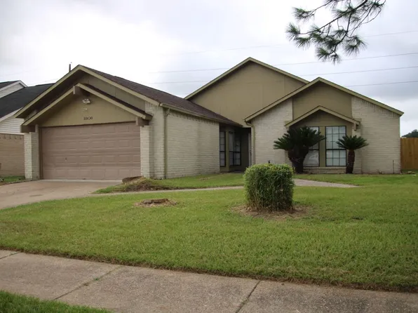 8806 Trailridge Forest Dr, Houston, TX 77088