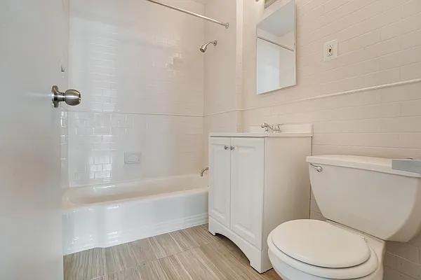 Rented by Algin Management | media 19