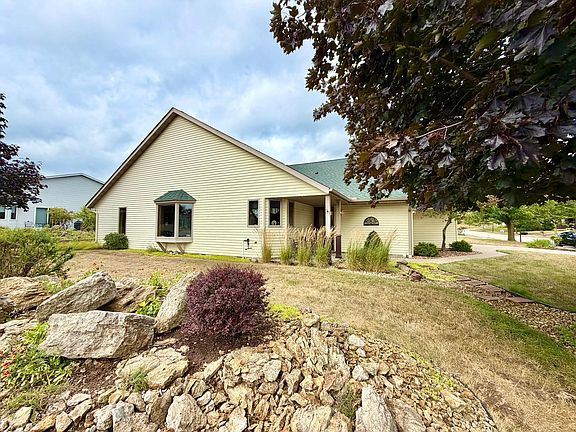 5th image of 2520 Sunny Meadow Ln