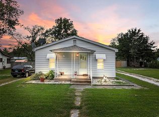 430 Roosevelt Ave, Wood River, IL 62095