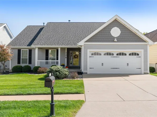 1108 Oak Borough Dr, Ballwin, MO 63021
