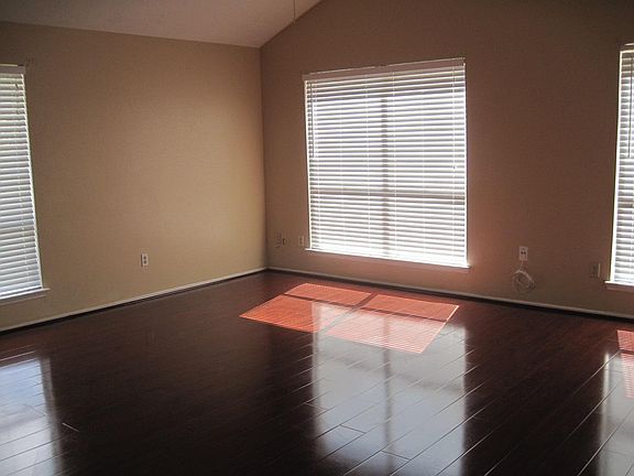 4th image of 15503 Wildwood Glen Dr