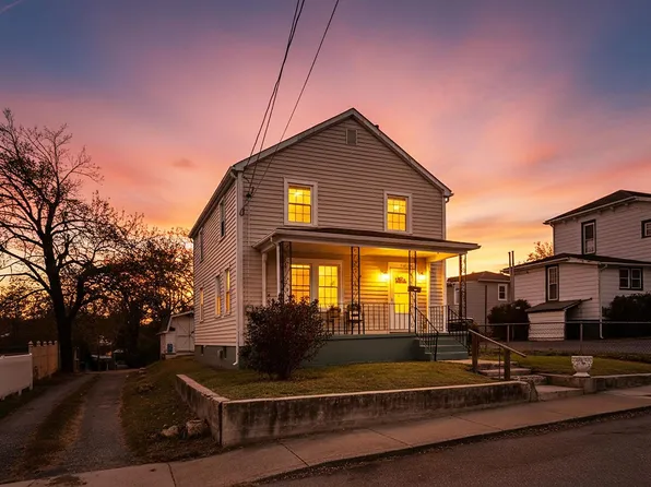 712 Nelson St, Staunton, VA 24401