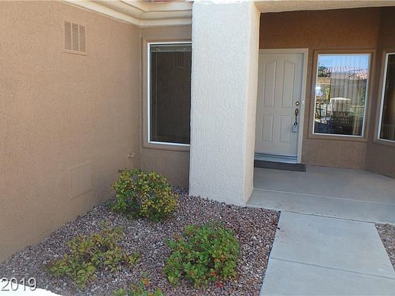 4th image of 2725 Valley Downs Dr