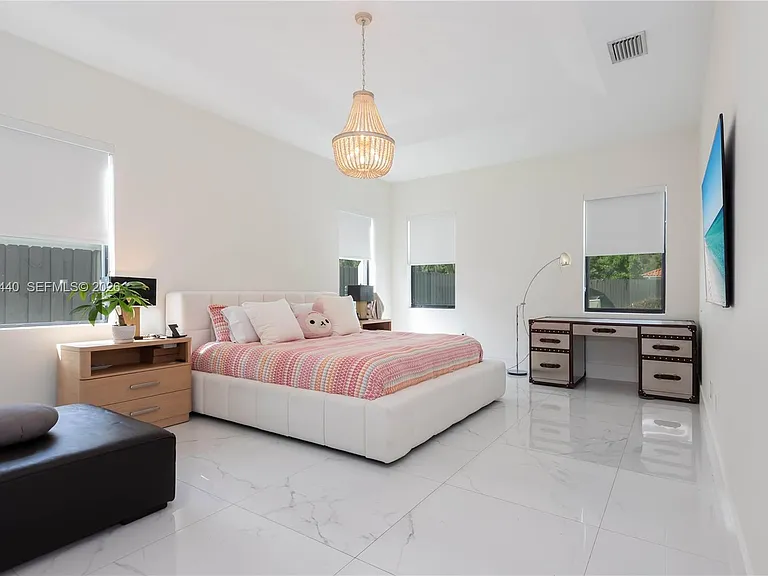 17320 SW 92nd Ct — Photo 15