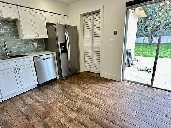 2nd image of 3053 SW 61st Ave