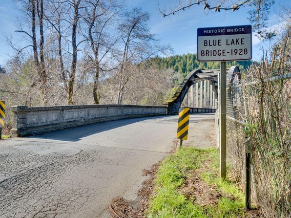 5 Bald Mountain Rd, Blue Lake, CA 95525