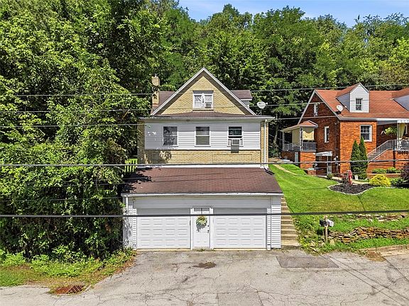 2nd image of 504 Howard St