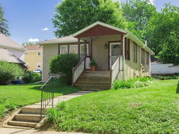 222 Fisk St, Saint Paul, MN 55104