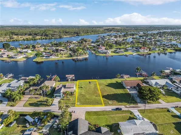 13362 Marquette Blvd, Fort Myers, FL 33905