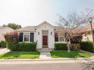 710 W Lisbon Ln, Clovis, CA, 93619