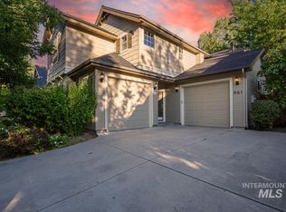 961 E Thunderbird Ct, Eagle, ID 83616