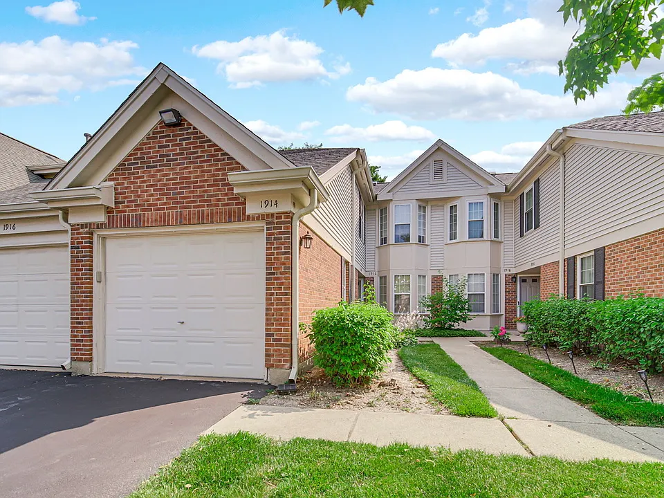 1914 Quaker Hollow Ln