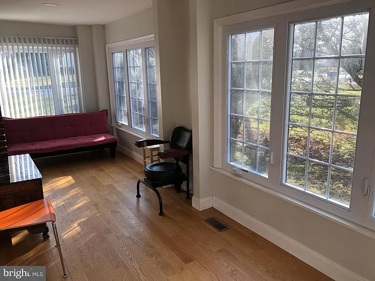329 Browning Ln — Photo 14