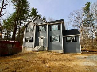 45 Connolly Rd, Billerica, MA 01821