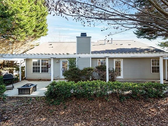 2nd image of 5651 River Glen Dr