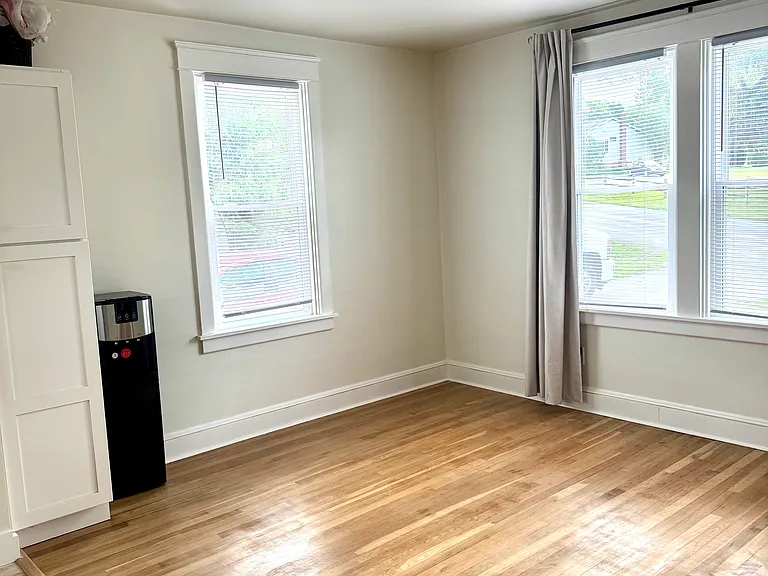 3204 Lincoln Hwy E — Photo 6
