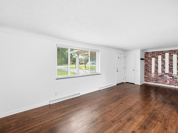 5th image of 3386 Mount Carmel Rd