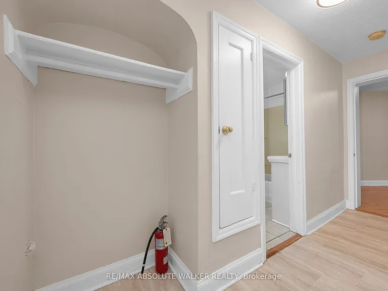 131 Dagmar Ave #3 — Photo 2