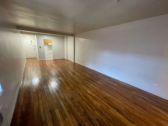 3rd image of 83-60 Vietor Ave #4E