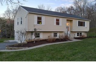 30 Ward Dr S, Danbury, CT 06810