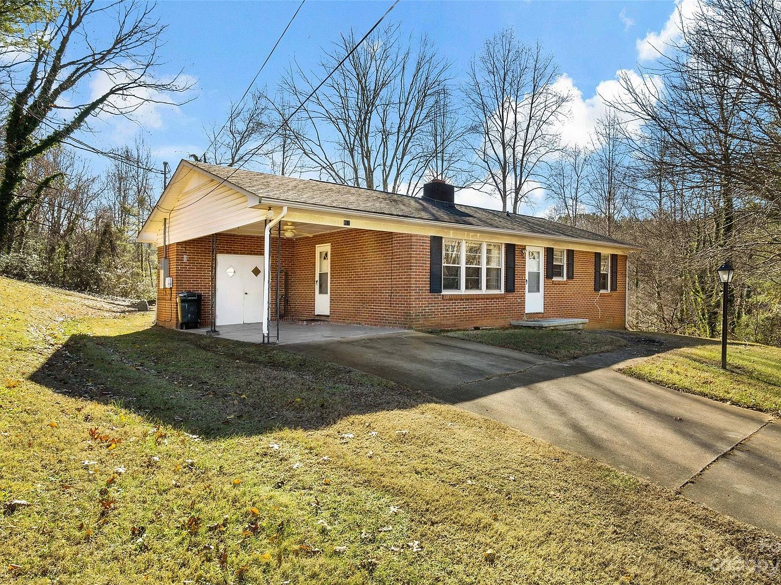 811 Veterans Dr, Marion, NC 28752 | Zillow