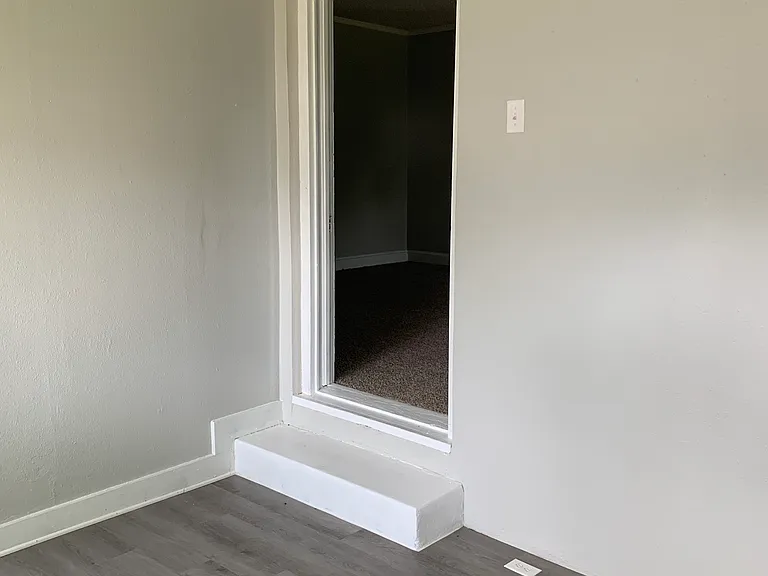 517 S Bolton St #1 — Photo 3