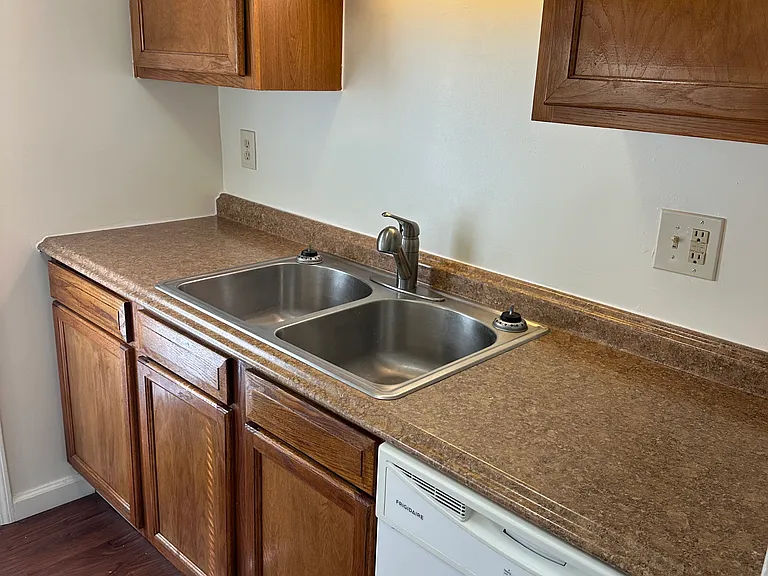 306 Florida Ave #306 — Photo 9